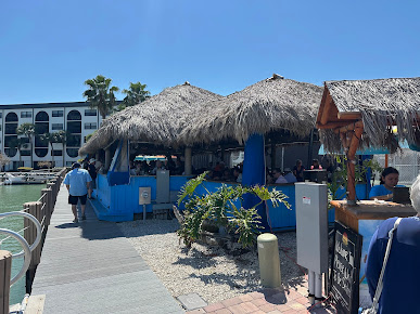 Photo Dolphin Tiki Bar Grill - 29