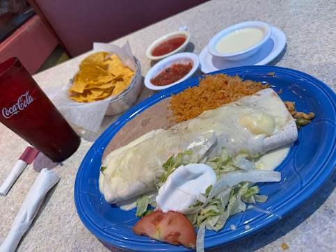 Photo Dos Reales Mexican Restaurant - 9