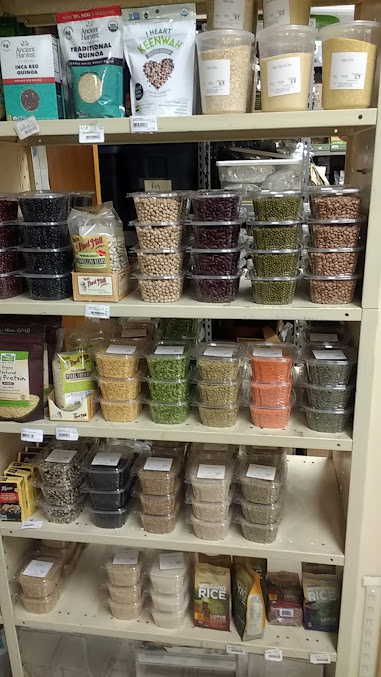 Photo Down To Earth Whole Foods - 2