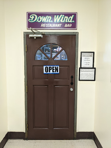 Photo Downwind Restaurant And Lounge - 11
