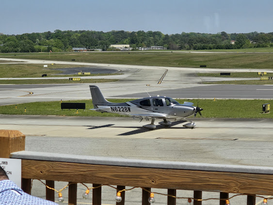 Photo Downwind Restaurant And Lounge - 21