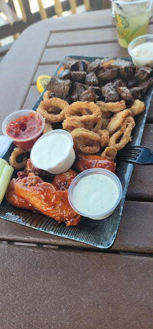 Photo Dublin Deck Tiki Bar And Grill - 17