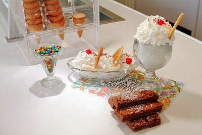 Photo Duffer's Restaurant & Old Fashioned Ice Cream Parlor - 11
