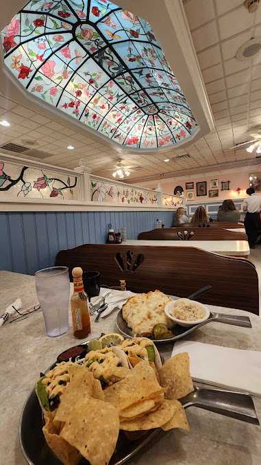 Photo Duffer's Restaurant & Old Fashioned Ice Cream Parlor - 12