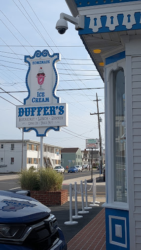 Photo Duffer's Restaurant & Old Fashioned Ice Cream Parlor - 14