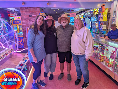 Photo Duffer's Restaurant & Old Fashioned Ice Cream Parlor - 24