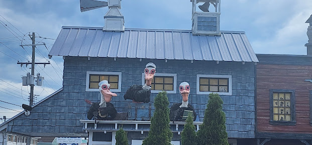 Photo Duffer's Restaurant & Old Fashioned Ice Cream Parlor - 26