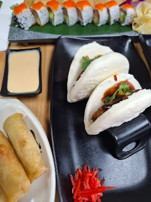Photo Edamame Sushi Ramen Grill Boba - 9