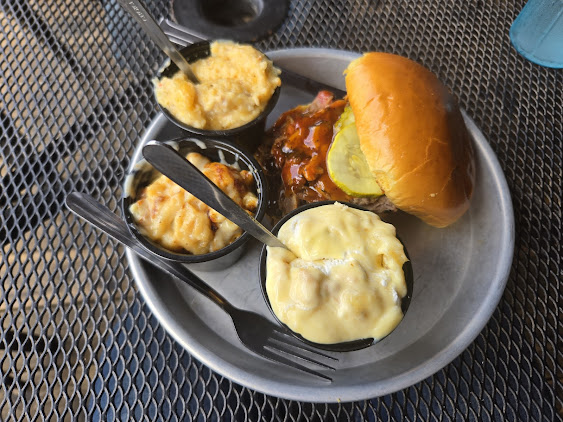 Photo Edleys Bar B Que Chattanooga - 14