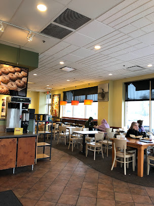 Photo Einstein Bros. Bagels - 6
