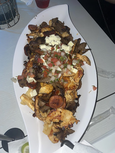 Photo El Buen Gusto Restaurant & Bar - 12