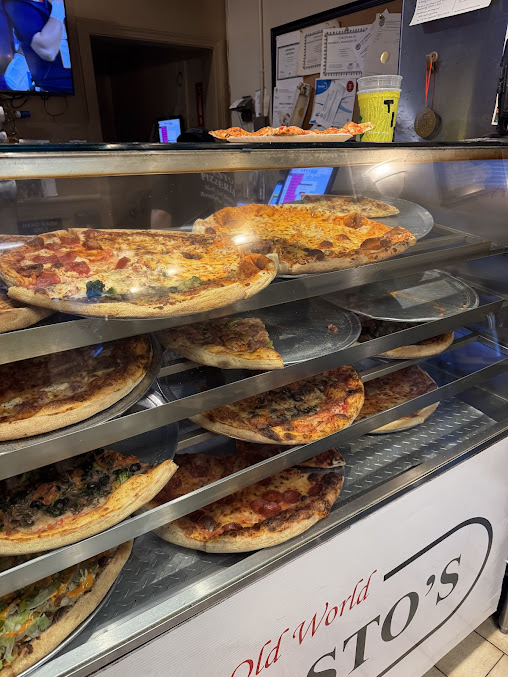 Photo Ernesto's Pizza - 17