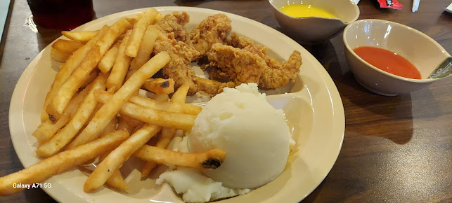 Photo Family Style Chicken Seafood - 13