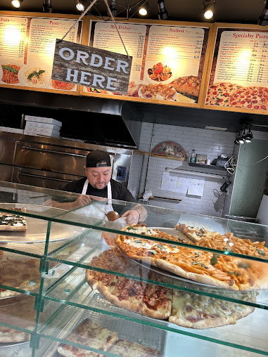 Photo Famous Calabria Pizza - 12