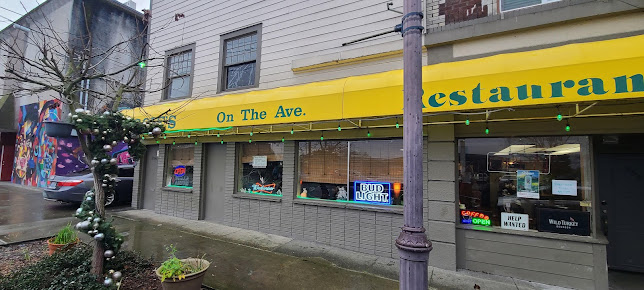 Photo Fergies On The Ave - 18