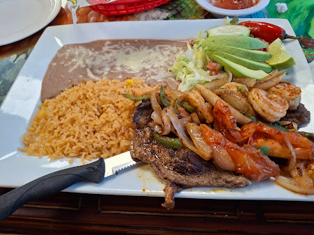 Photo Fiesta Patria Mexican Restaurant Cantina - 23