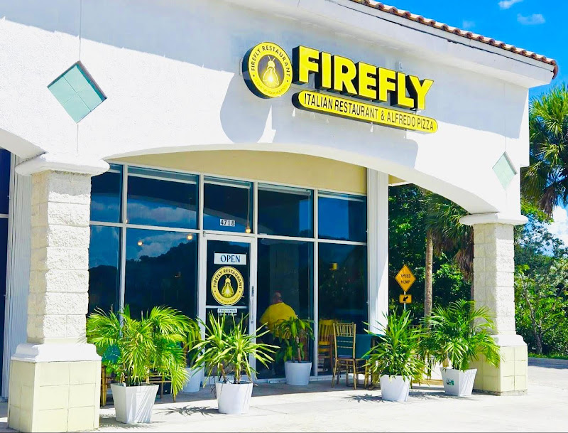Firefly Italian Restaurant Alfredo Pizza