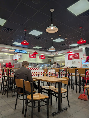 Photo Five Guys - 34