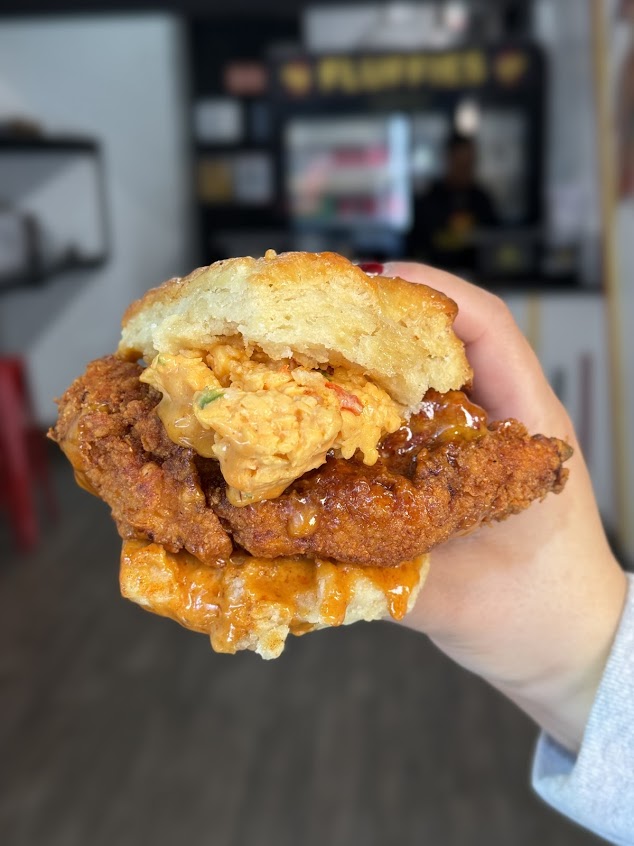 Photo Fluffies Hot Chicken Les - 11