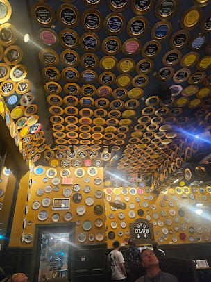 Photo Flying Saucer Draught Emporium - 15