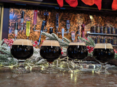 Photo Flying Saucer Draught Emporium - 36