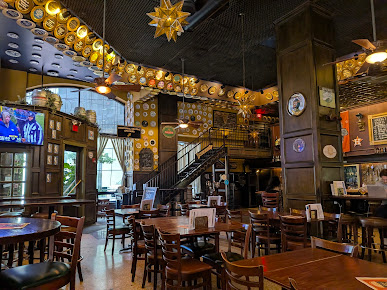 Photo Flying Saucer Draught Emporium - 45