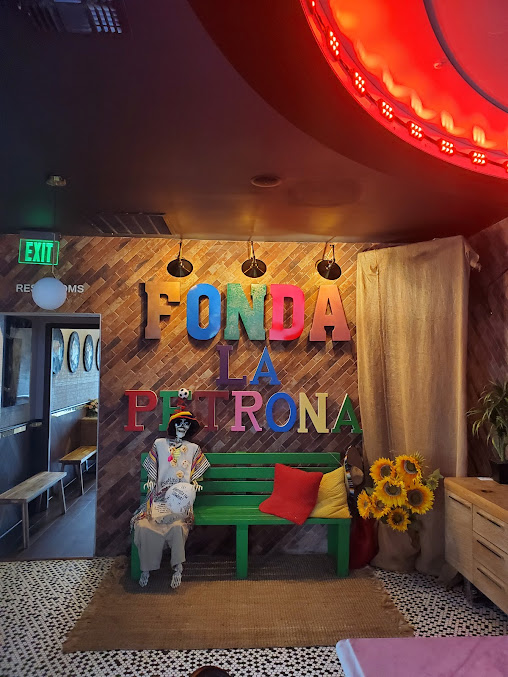 Photo Fonda La Petrona International Drive Lounge - 14