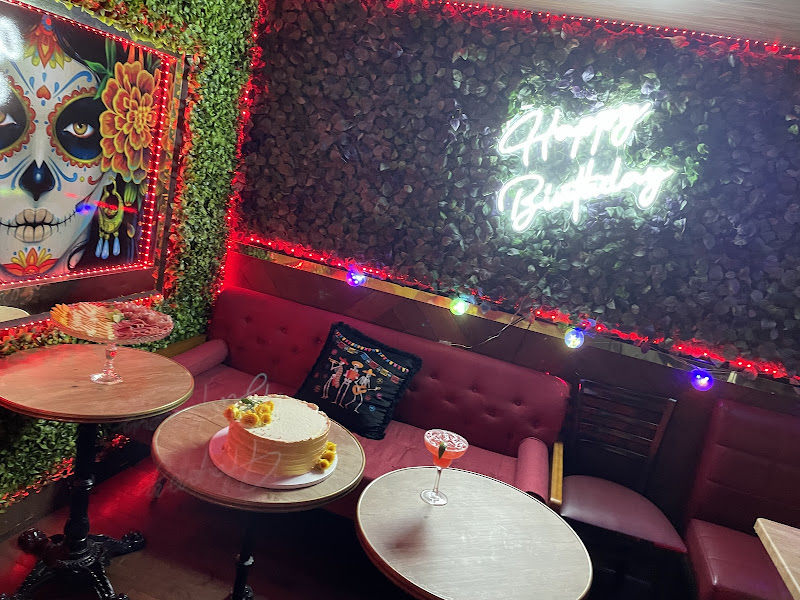 Fonda La Petrona International Drive Lounge