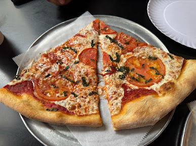 Photo Front Street Pizza - 14
