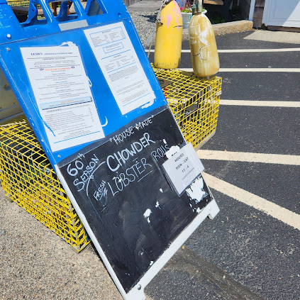 Menu Genos Chowder Sandwich Shop - 3