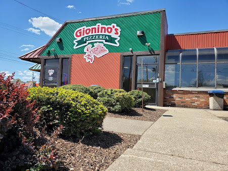 Photo Gioninos Pizzeria 2929 Cleveland Ave S - 2