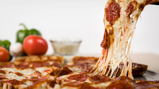Photo Gioninos Pizzeria 2929 Cleveland Ave S - 15