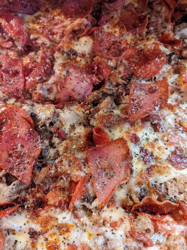 Photo Gioninos Pizzeria 2929 Cleveland Ave S - 18