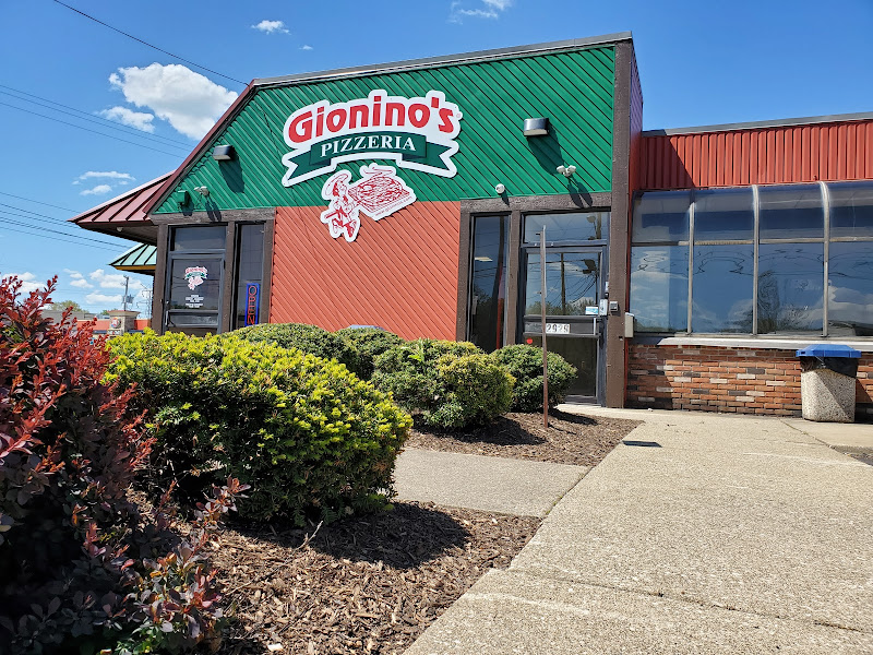 Gioninos Pizzeria 2929 Cleveland Ave S