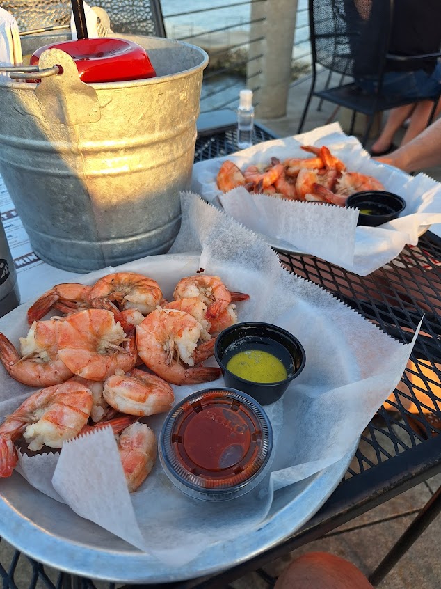 Photo Go Fish Marina Bar Grill - 13