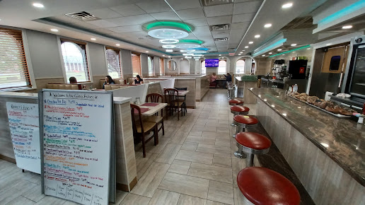 Photo Golden Palace Diner & Restaurant - 15