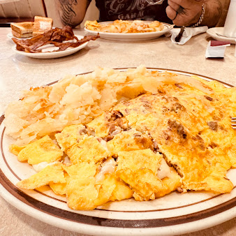 Photo Golden Palace Diner & Restaurant - 17