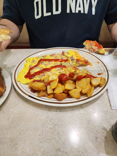 Photo Golden Palace Diner & Restaurant - 22