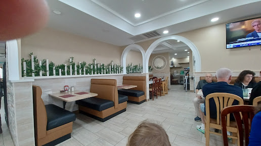 Photo Golden Palace Diner & Restaurant - 24