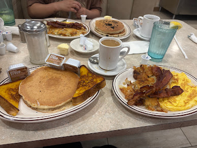 Photo Golden Palace Diner & Restaurant - 27