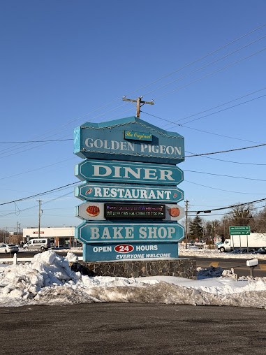 Photo Golden Pigeon Diner Restaurant - 10