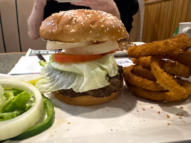Photo Golden Pigeon Diner Restaurant - 18