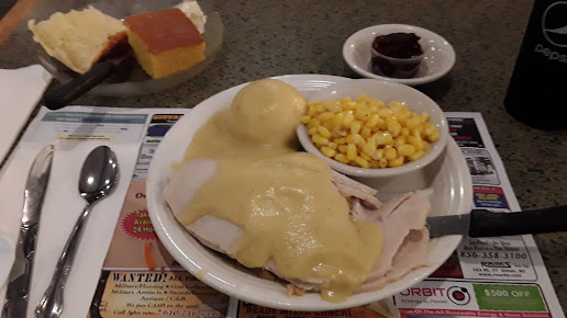 Photo Golden Pigeon Diner Restaurant - 22