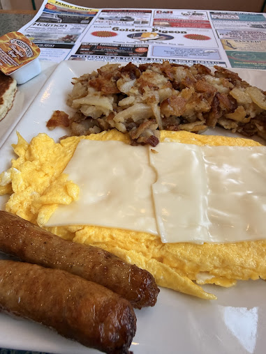 Photo Golden Pigeon Diner Restaurant - 23