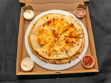 Photo Golden Pizza On Chandler - 13