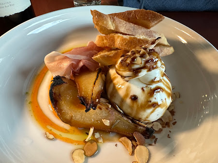 Photo Good Eats Restaurant Bar - 10