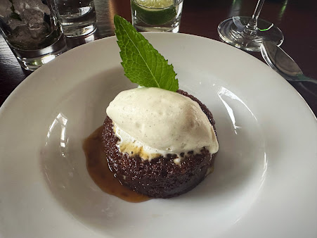 Photo Good Eats Restaurant Bar - 15