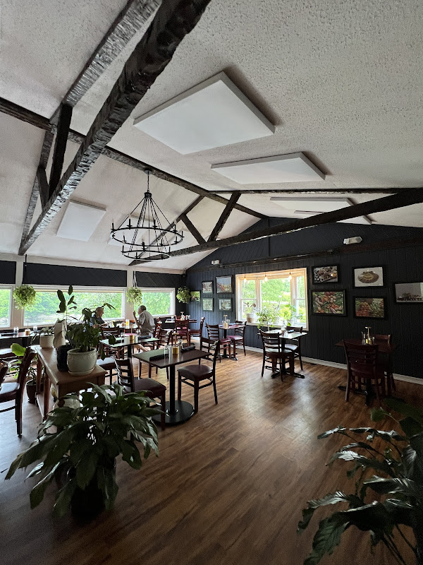 Good Eats Restaurant Bar