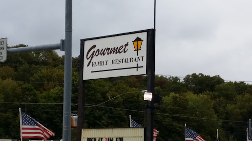 Photo Gourmet Family Restaurant - 12