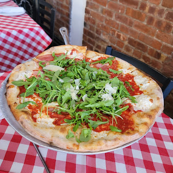 Photo Grimaldi's Pizzeria - 23